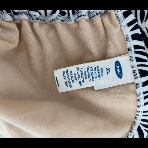 Old Navy size XL bikini top.  Size small bottom. Zebra stripe - Picture 3 of 3